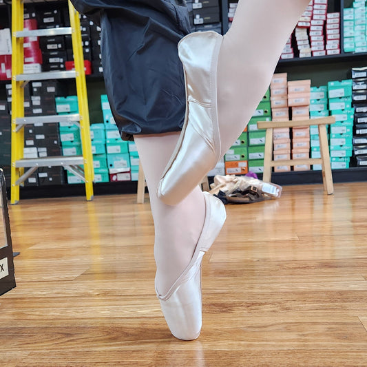 Refit/Size Check Pointe Shoe Fitting - 30 min