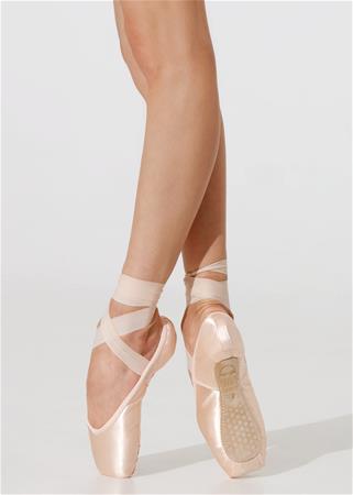Nikolay StreamPointe Shoe - R Shank, 0541N-R