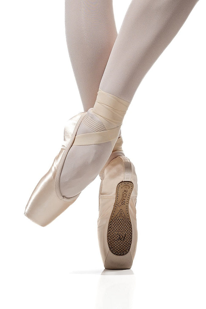 R-Class Iridescence Pointe Shoe - M Shank, RC40